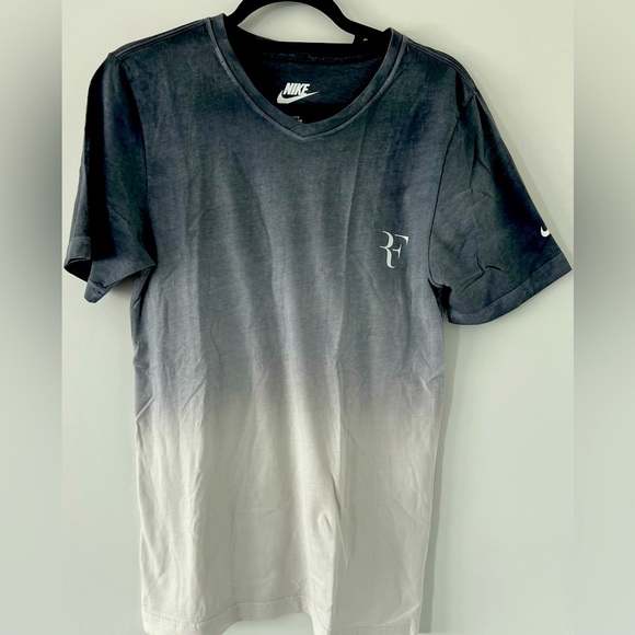 ROGER FEDERER V-neck Nike T-shirt regular FIT gradient unisex - Picture 2 of 9